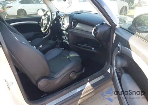 2007 Mini Cooper S из США, поврежденный, VIN WMWMF73507TL88837